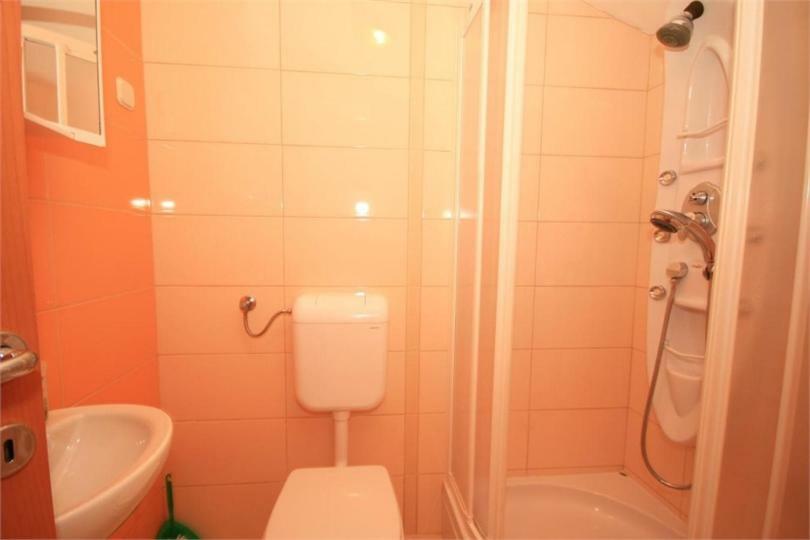 Beautiful Apartment Lovorka 6 , Baska, Krk エクステリア 写真